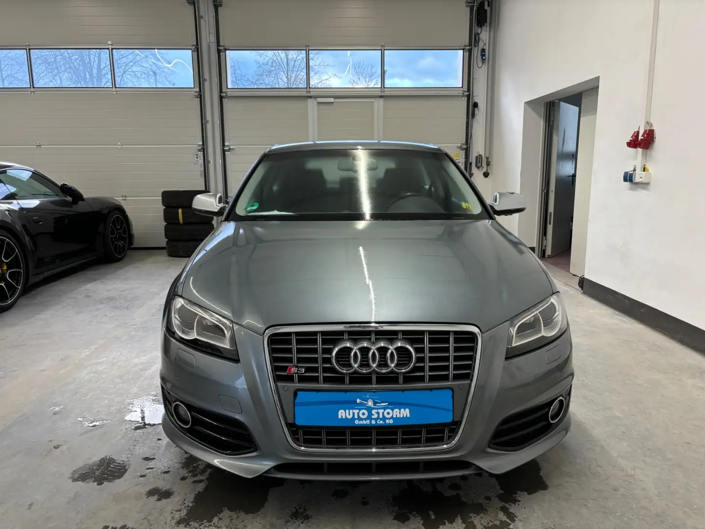 Audi S3 2.0 quattro TFSI*Xenon*Navi*PDC* Gris - 2
