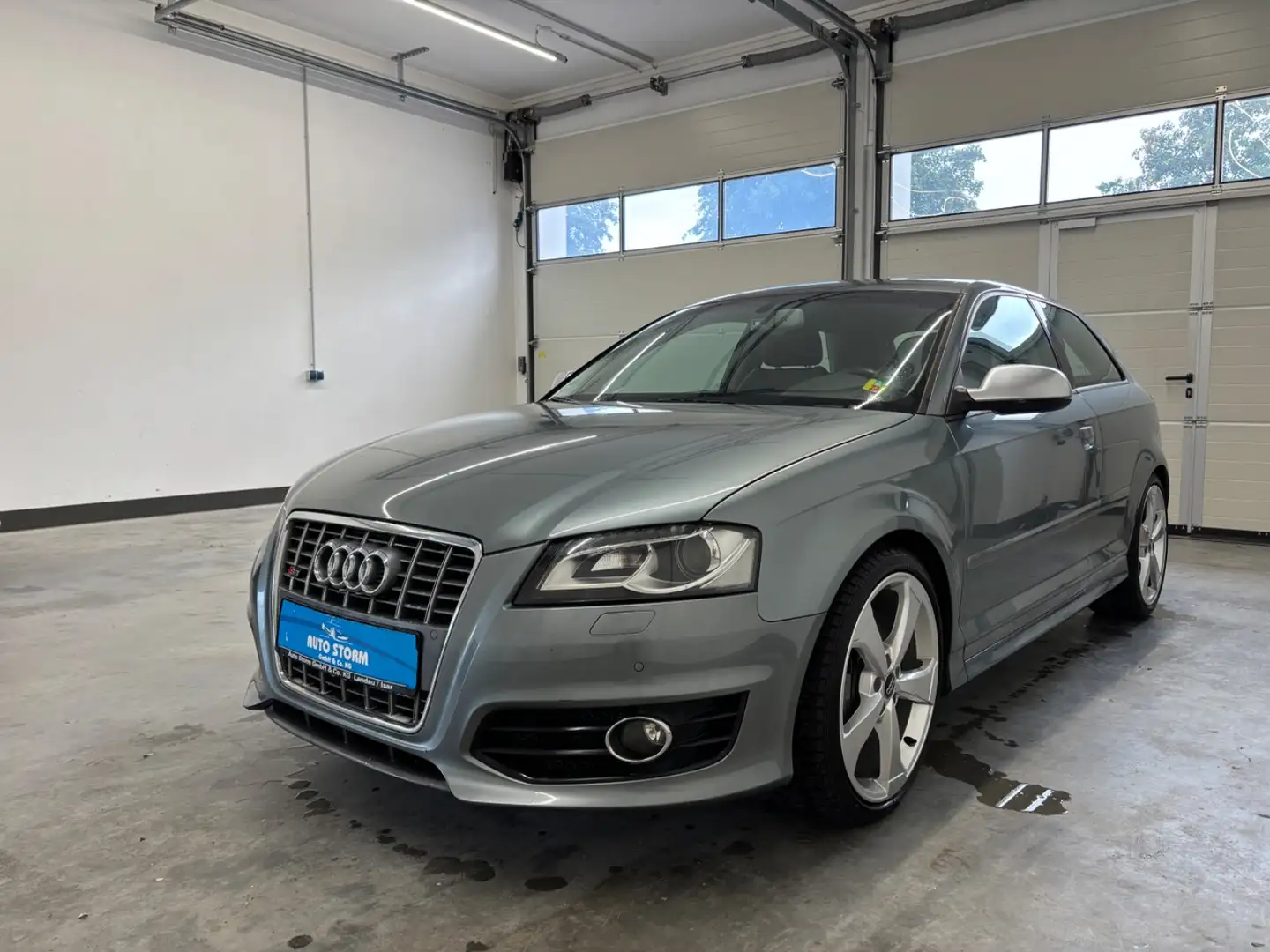 Audi S3 2.0 quattro TFSI*Xenon*Navi*PDC* Gris - 1