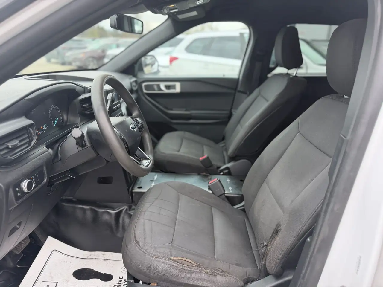 Ford Explorer снимка Ford Explorer
