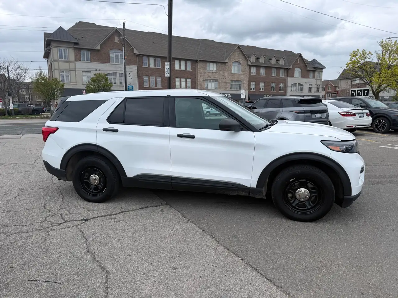 Ford Explorer снимка Ford Explorer