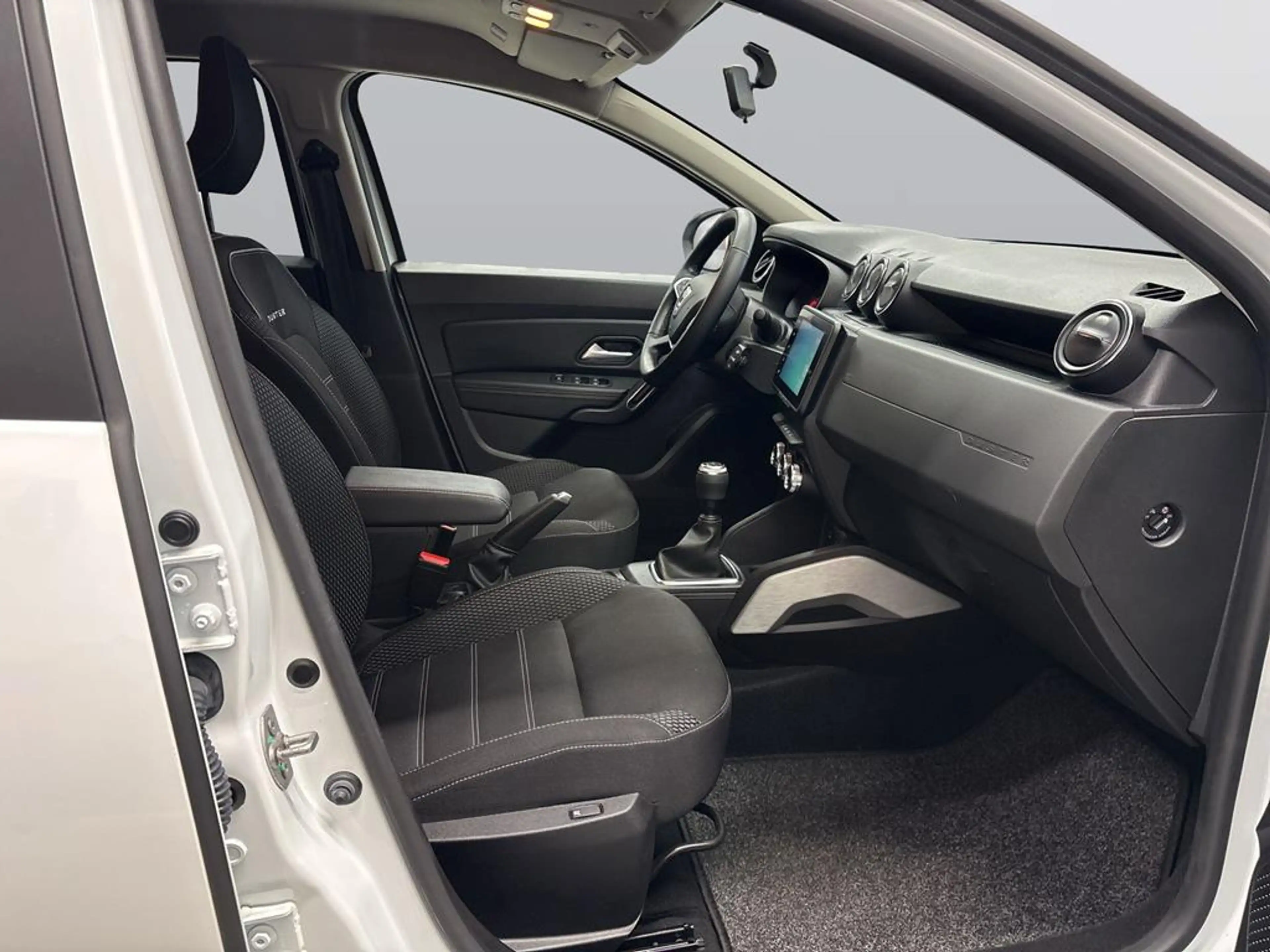 Dacia Duster II 1.0 TCe 100 LPG Prestige+ — photo 11