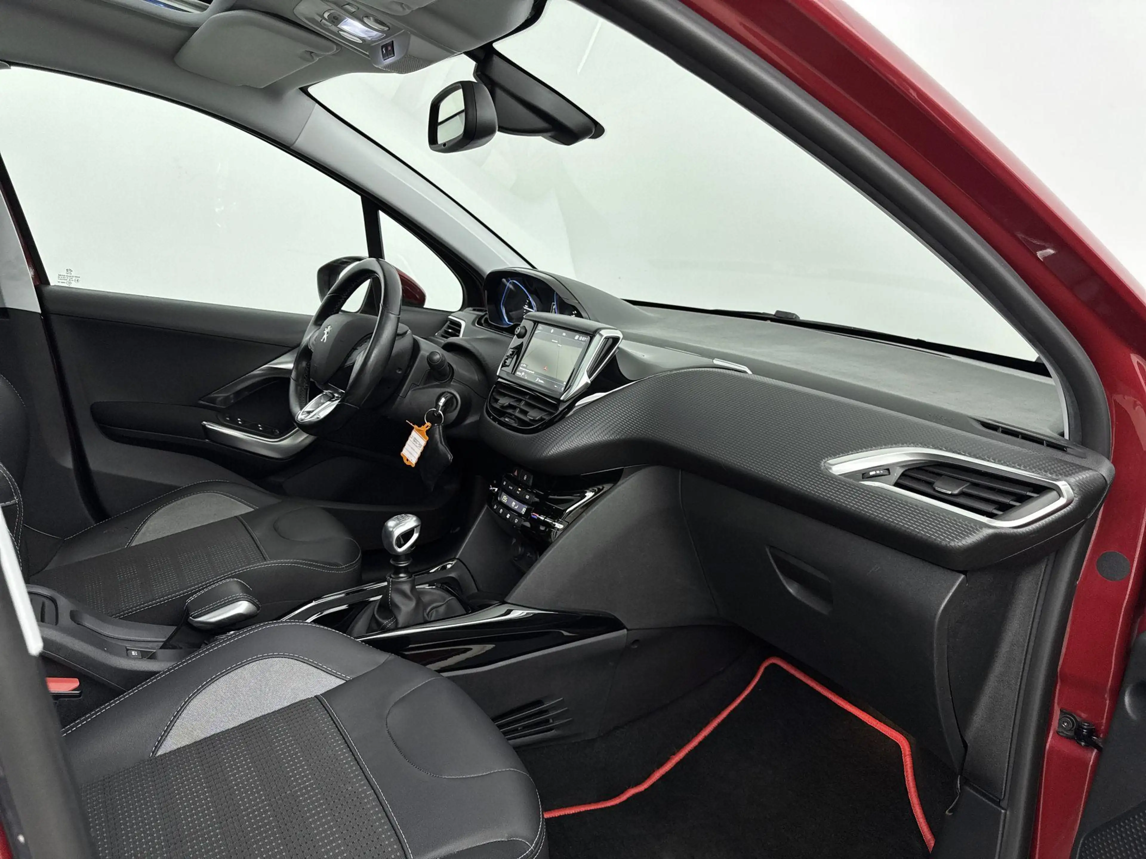 Peugeot 2008 1.2 130pk Allure | Camera | Panoramadak | Navigati — photo 12