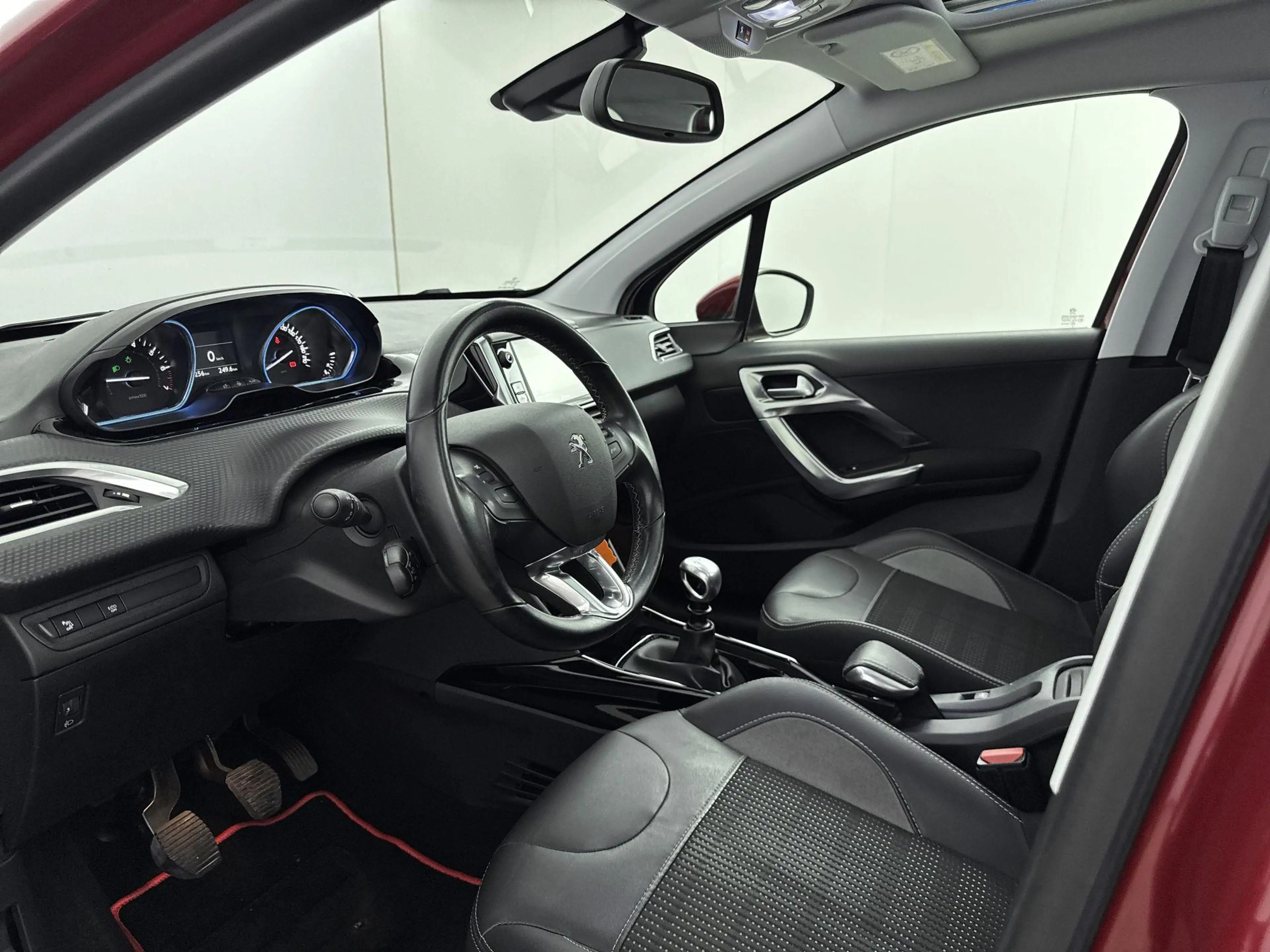Peugeot 2008 1.2 130pk Allure | Camera | Panoramadak | Navigati — photo 10