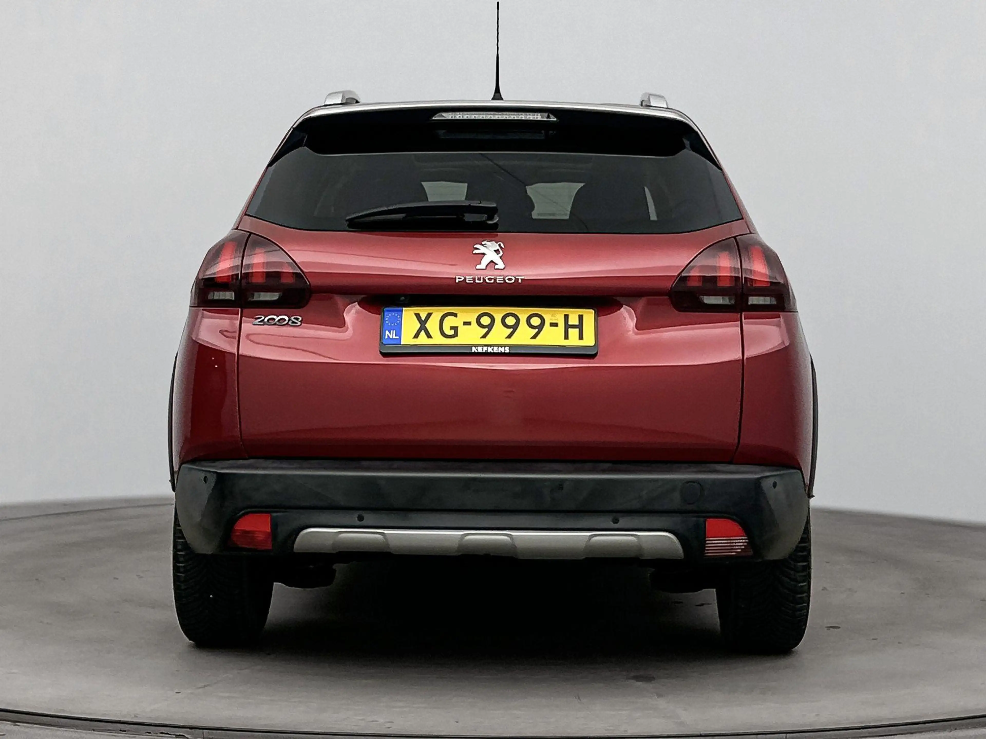 Peugeot 2008 1.2 130pk Allure | Camera | Panoramadak | Navigati — photo 4
