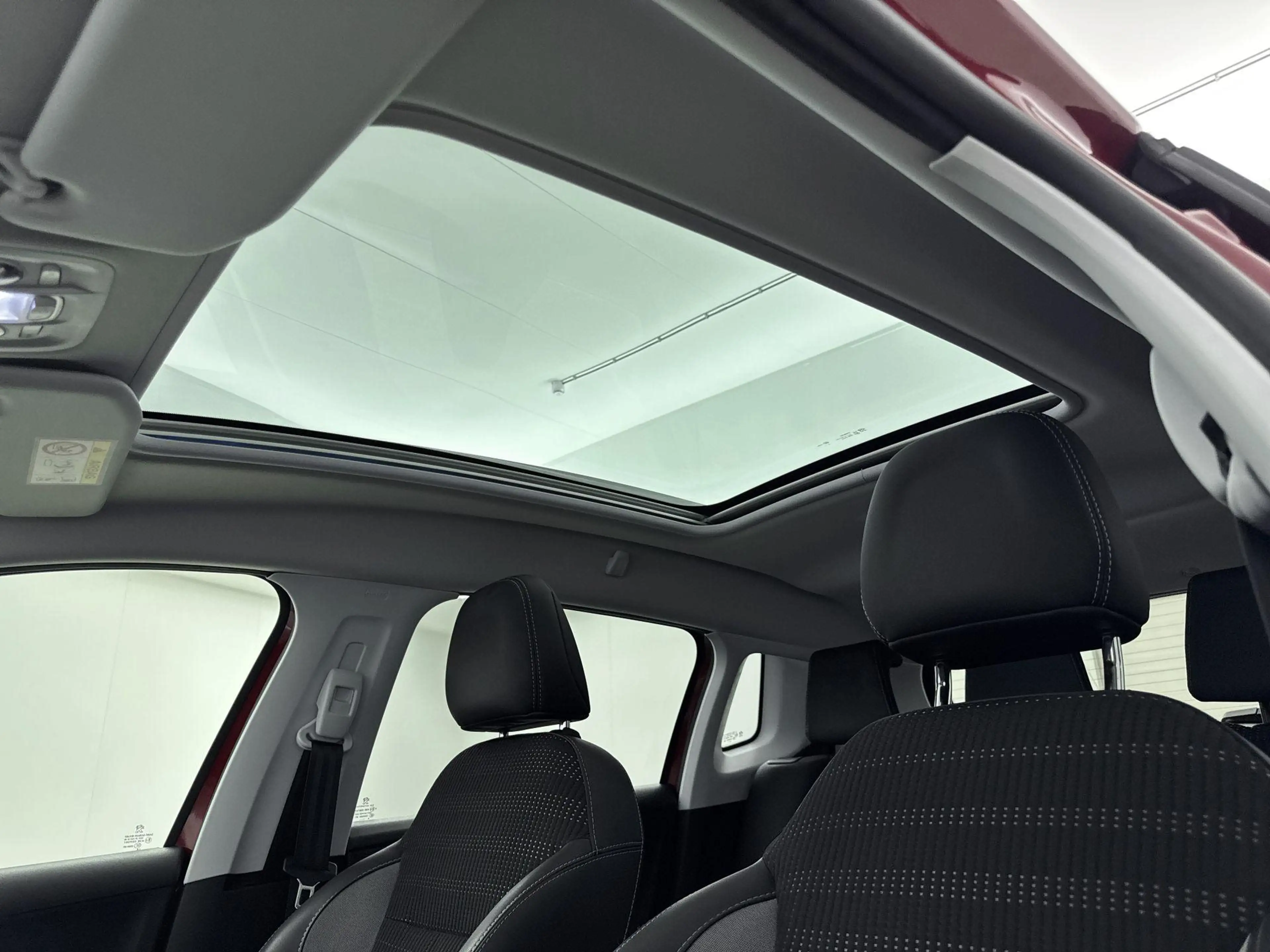 Peugeot 2008 1.2 130pk Allure | Camera | Panoramadak | Navigati — photo 14