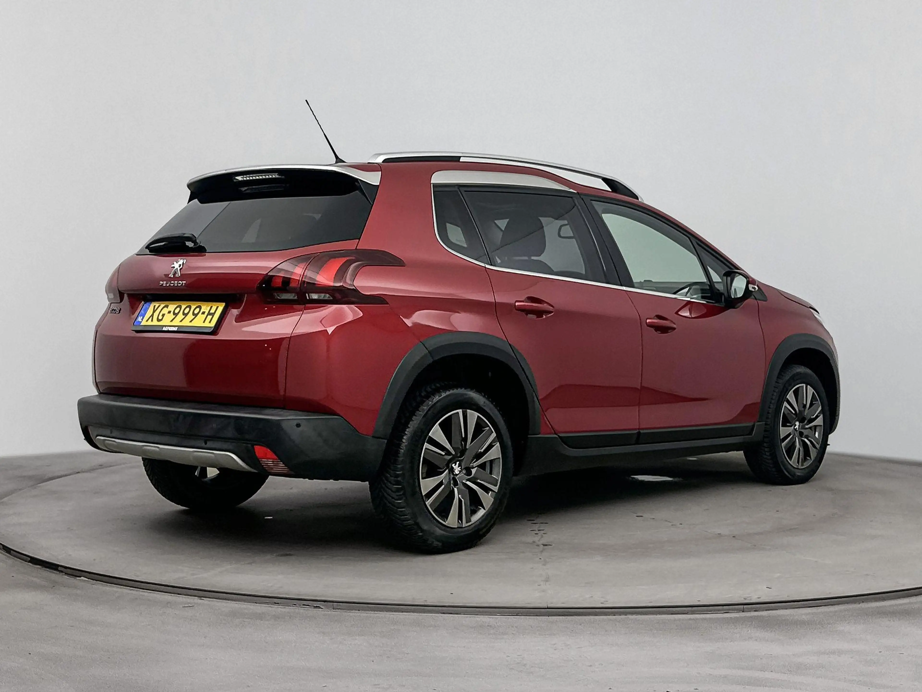 Peugeot 2008 1.2 130pk Allure | Camera | Panoramadak | Navigati — photo 5