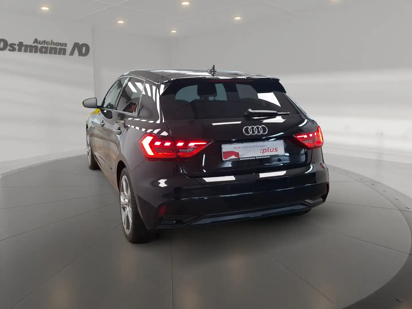 Audi A1 Sportback 25 TFSI SHZ PDC CarPlay KeyLess Schwarz - 2