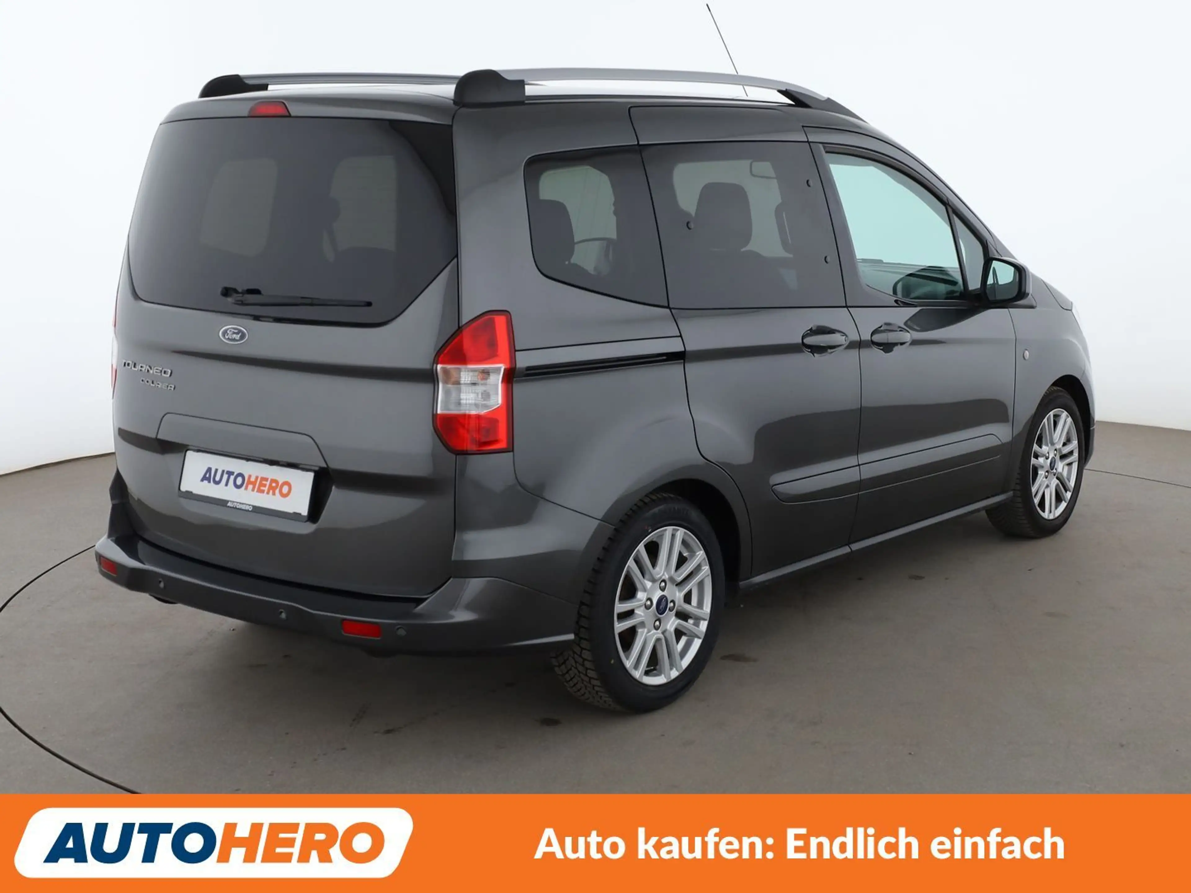 Ford Tourneo Courier 1.0 EcoBoost Titanium*NAVI*PDC* — photo 6