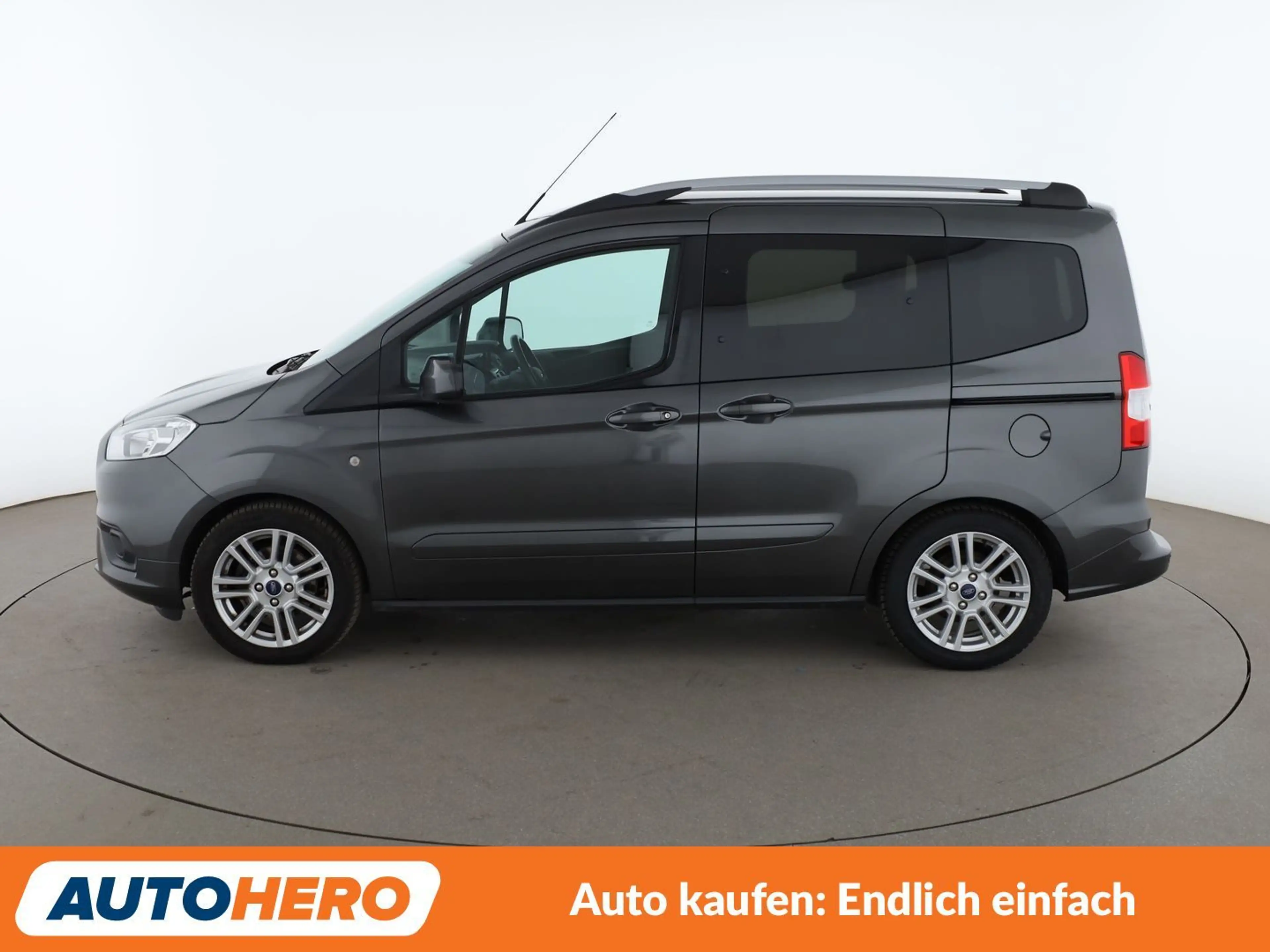 Ford Tourneo Courier 1.0 EcoBoost Titanium*NAVI*PDC* — photo 3