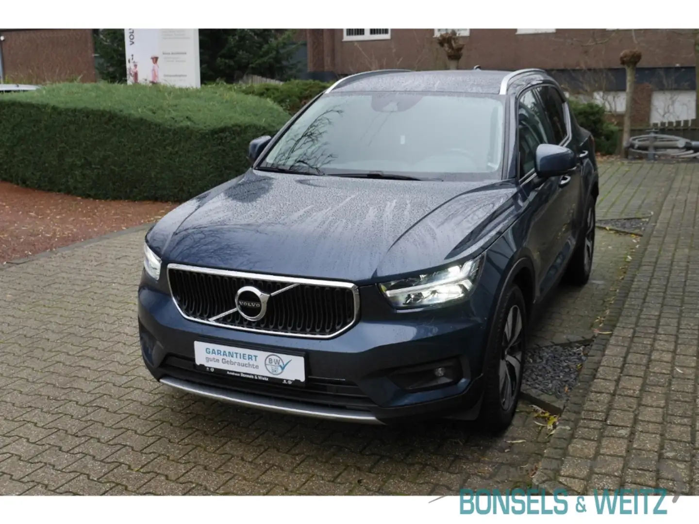 Volvo XC40 Momentum Pro 2WD Navi ACC Digitales Cockpit LED An Albastru - 2