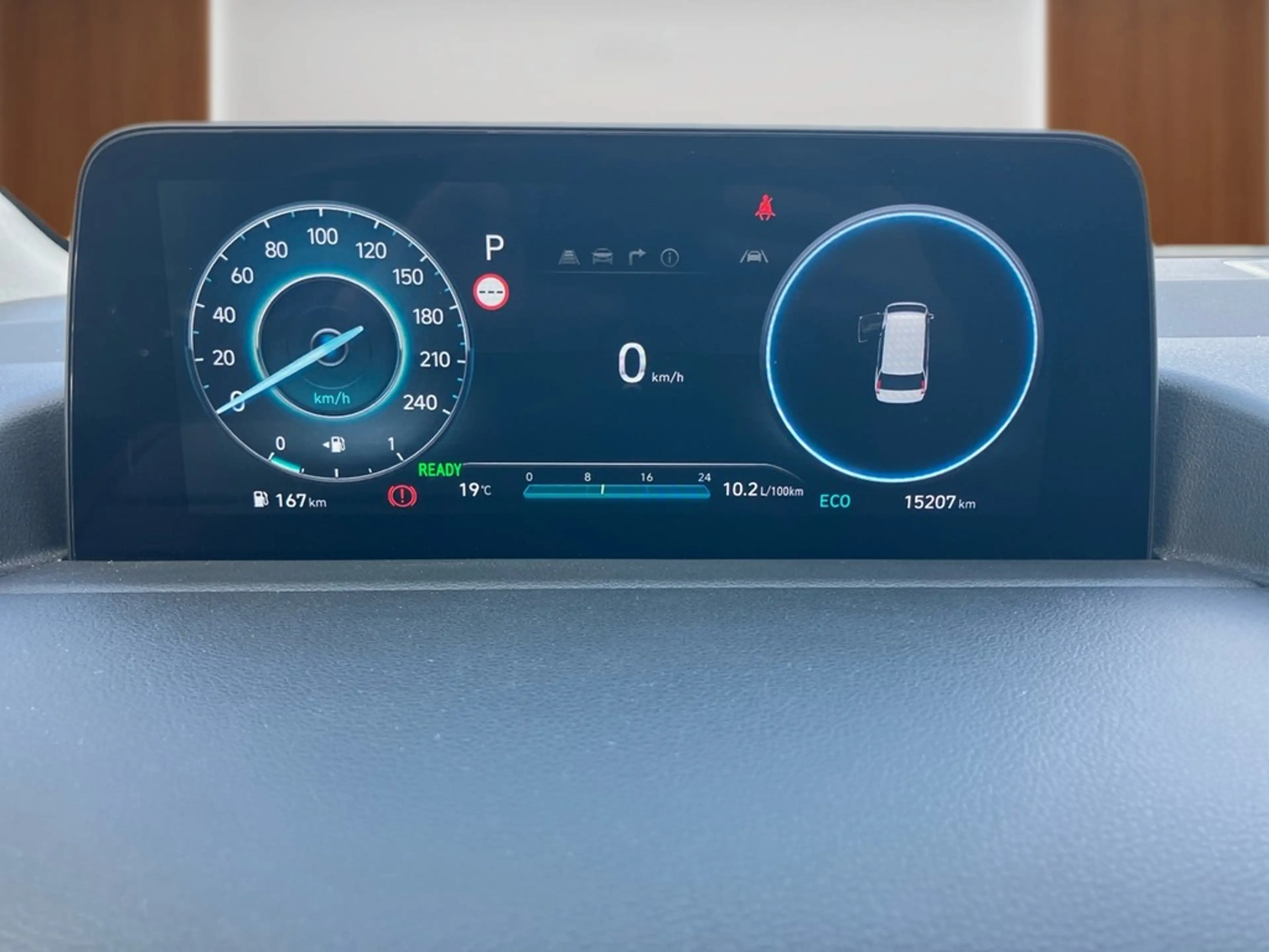 Hyundai STARIA HEV 1.6 T-GDI 7-Sitzer Signature NAV SHZ BOSE — photo 8