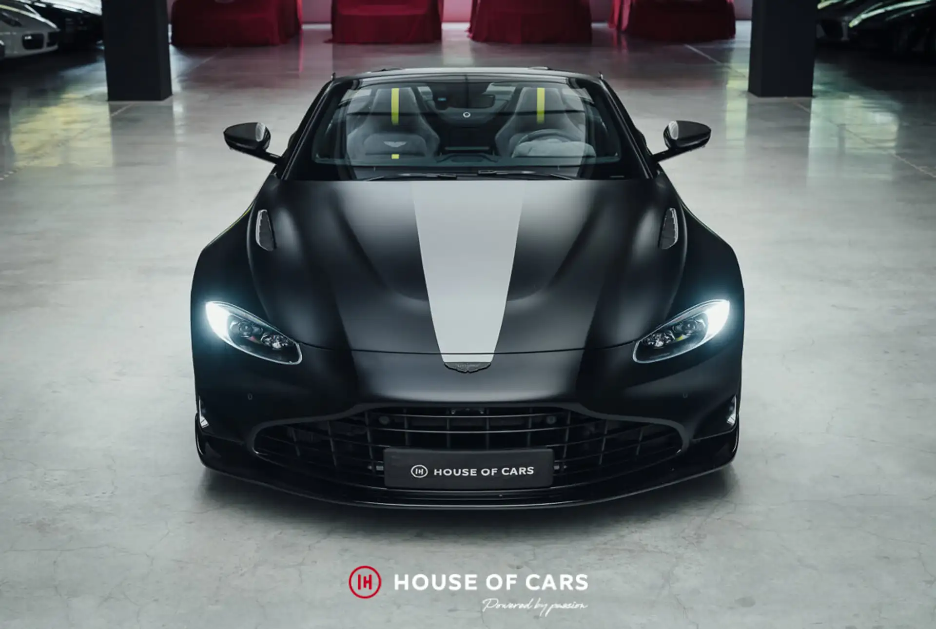 애스턴마틴 밴티지 V8 Coupe 2022 검정 사진 3