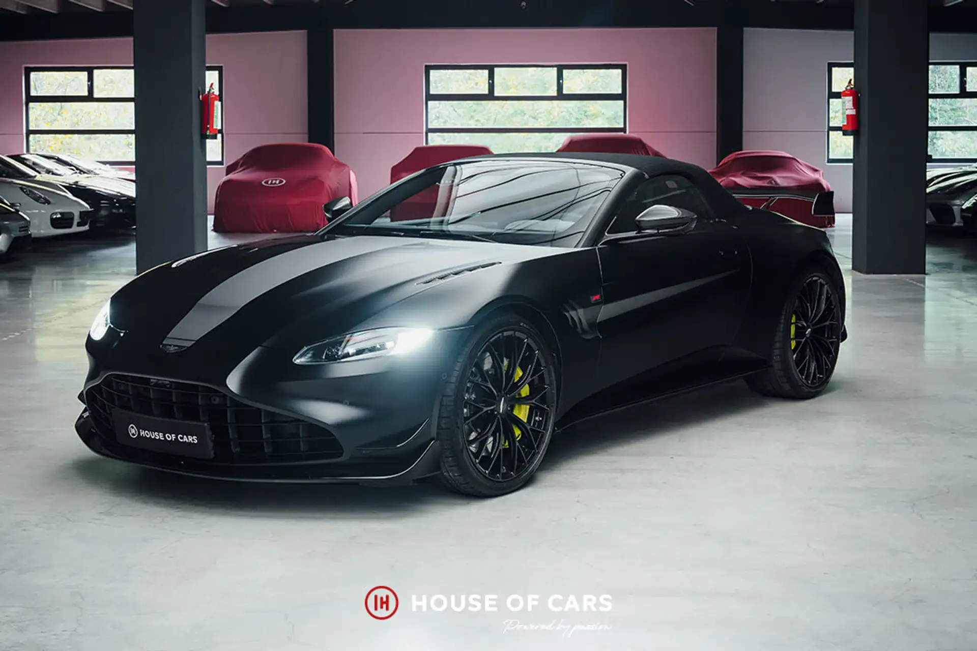 애스턴마틴 밴티지 V8 Coupe 2022 검정 사진 2