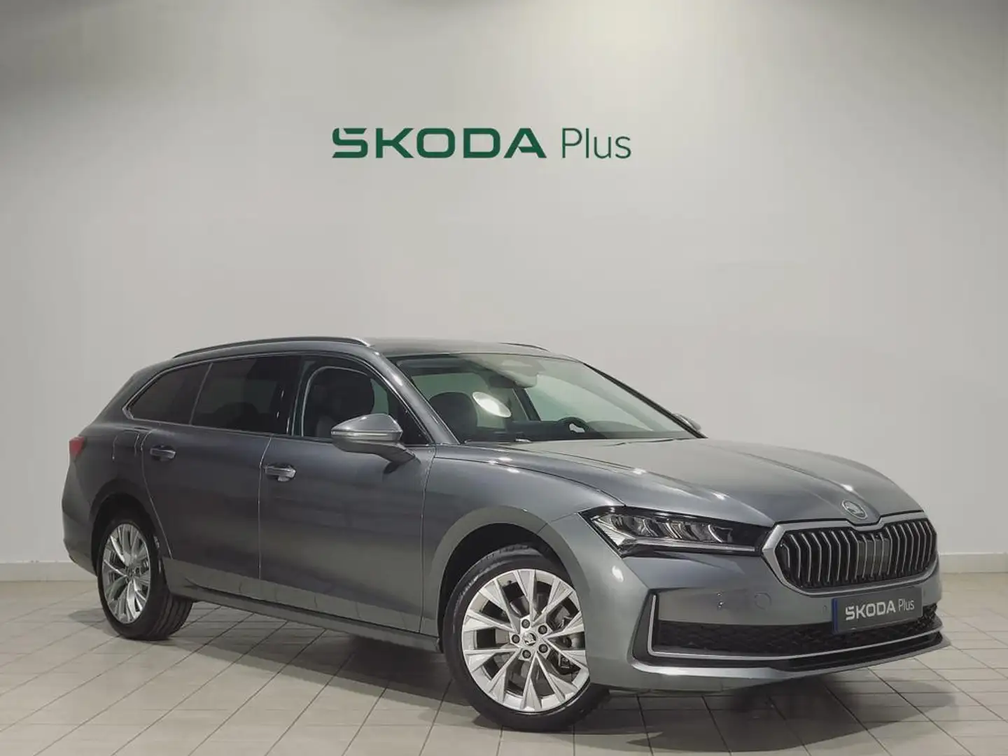 Skoda Superb Combi 2.0TDI Selection DSG 110kW - 1