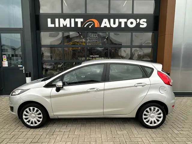 Ford Fiesta view 8