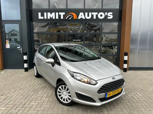 Ford Fiesta view 4