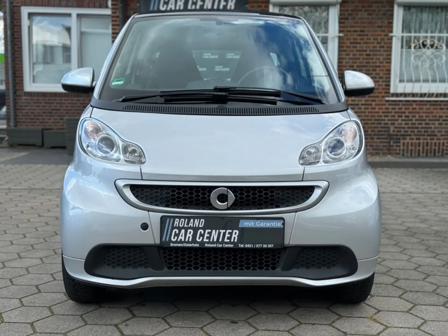 smart forTwo fortwo coupe Basis 62kW Silber - 2