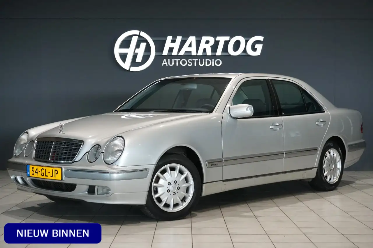 Mercedes-Benz E 240