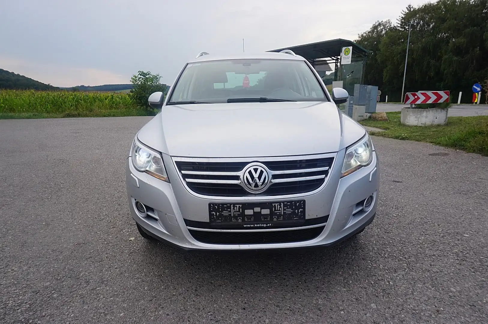 Volkswagen Tiguan 2,0 TDI CR DPF 4Motion Sport&Style Grau - 1