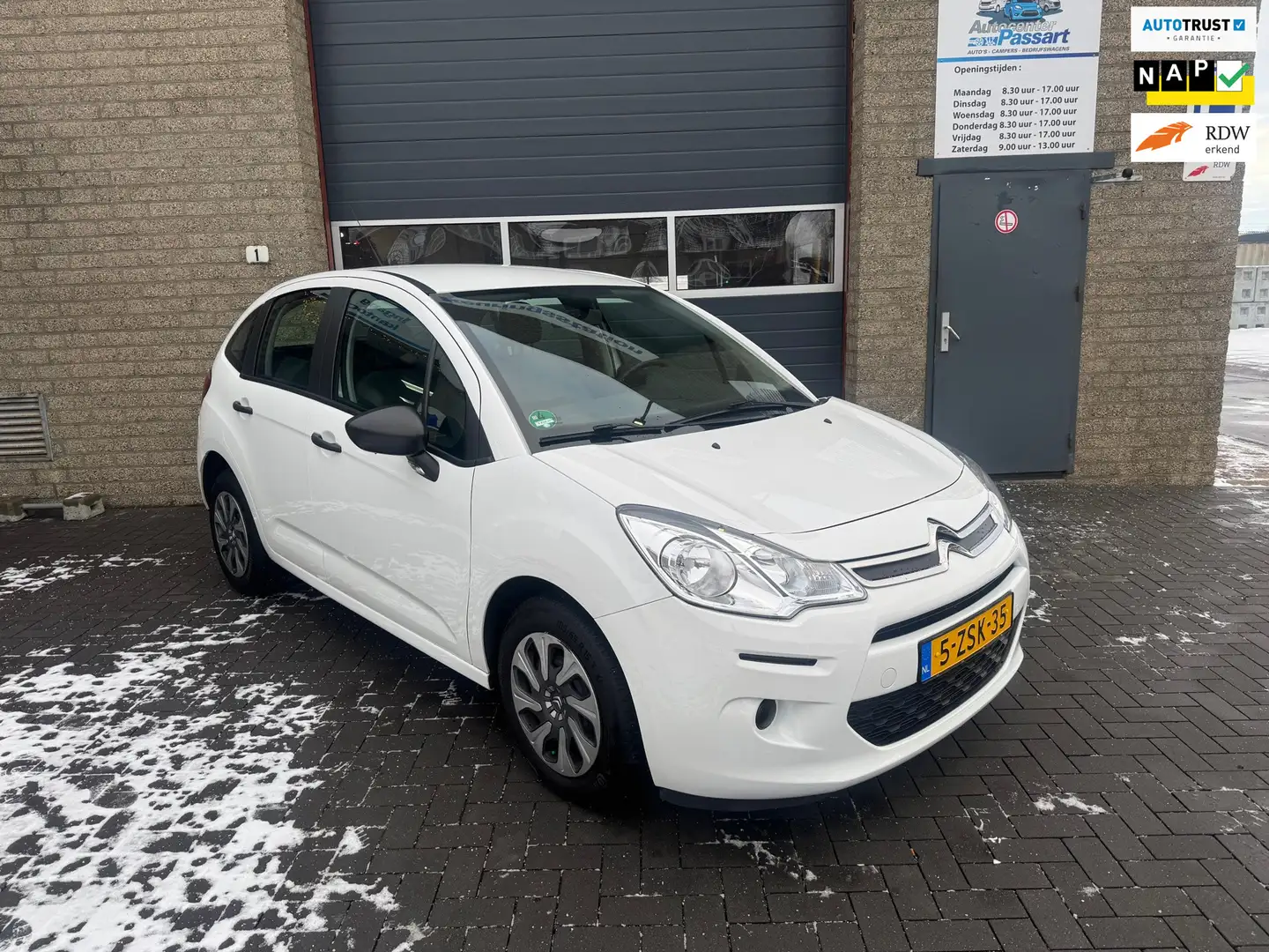 Citroen C3 1.0 PureTech Attraction Weiß - 1