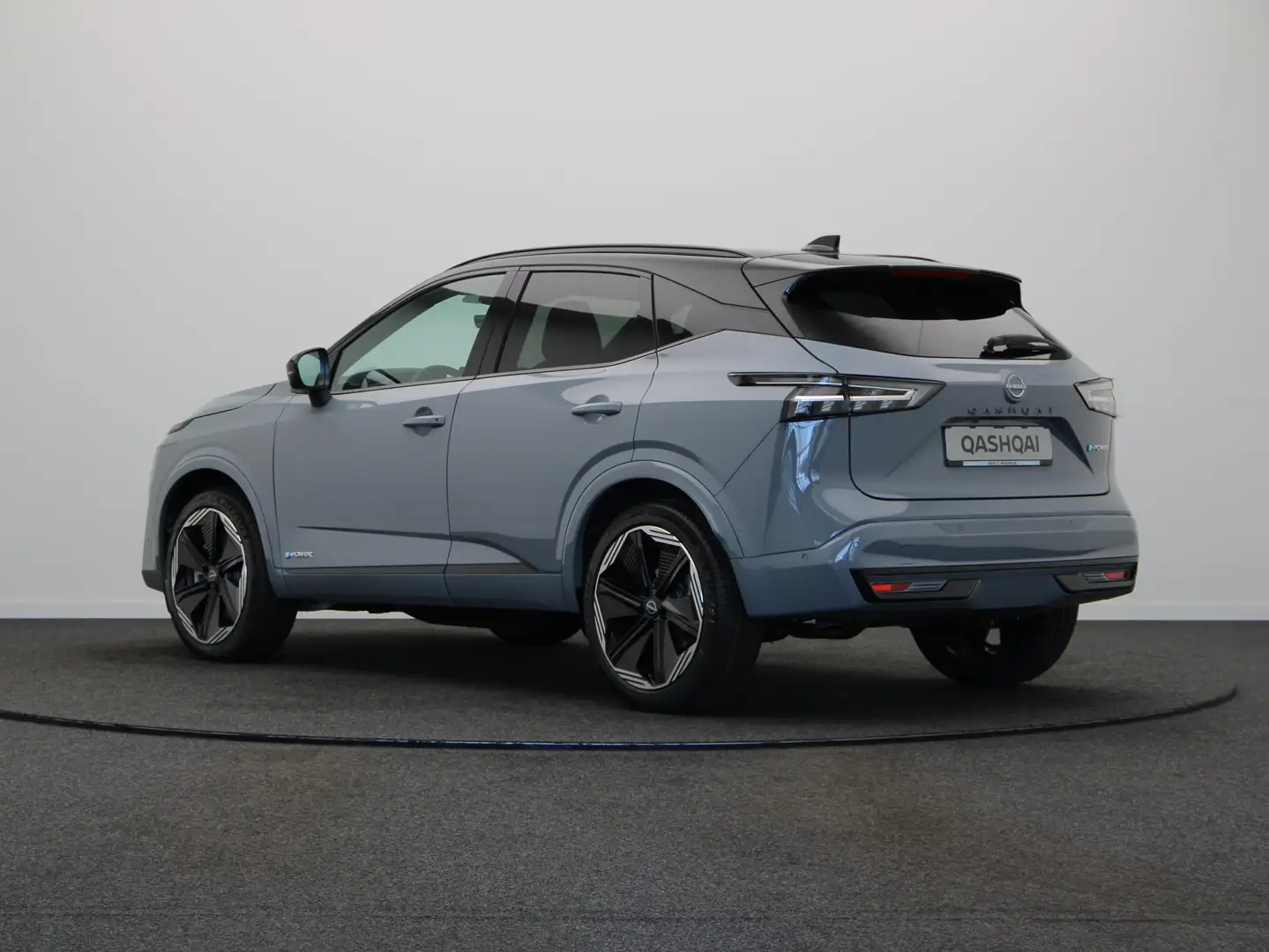Nissan Qashqai N-Design + Panoramisch glazen dak + Cold Pack e-Po Grau - 2