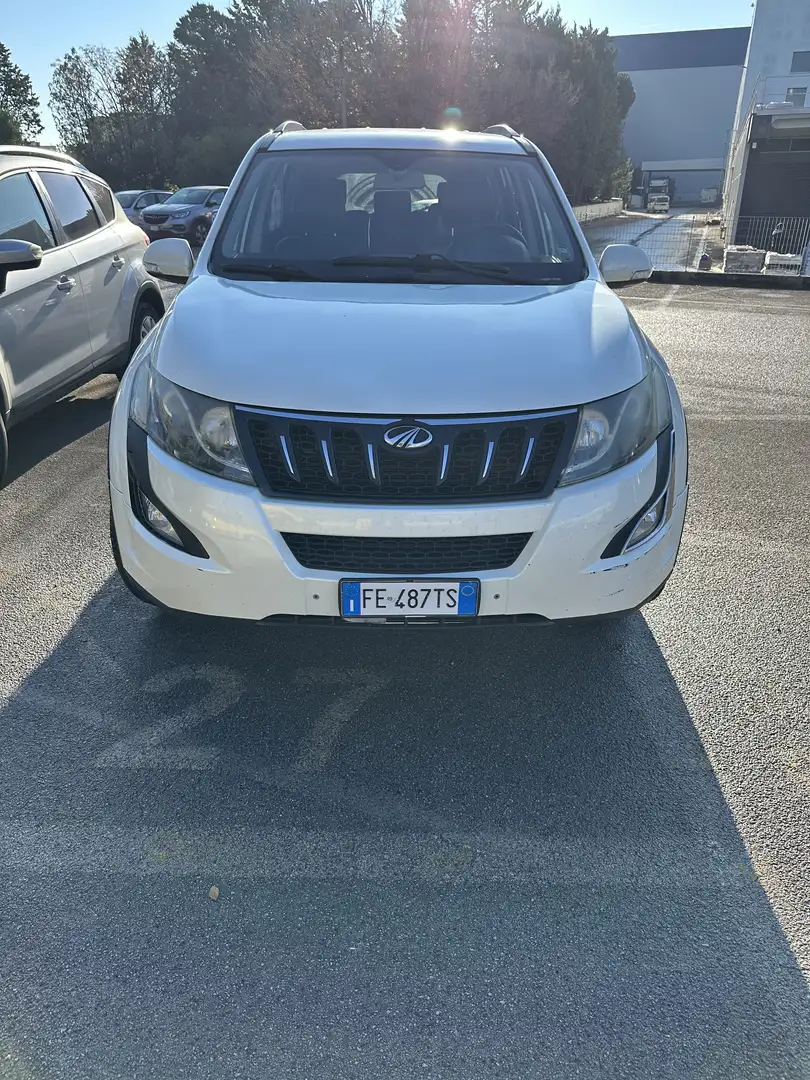 Mahindra XUV500 2.2 16v W8 fwd 7p.ti M1 - 1