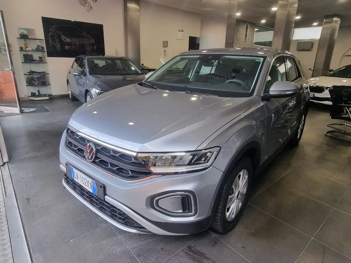 Volkswagen T-Roc 1.0 TSI Life Silber - 1