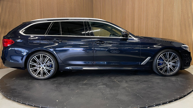 BMW 540 5-serie Touring 540d xDrive High Executive|320PK|E — photo 40