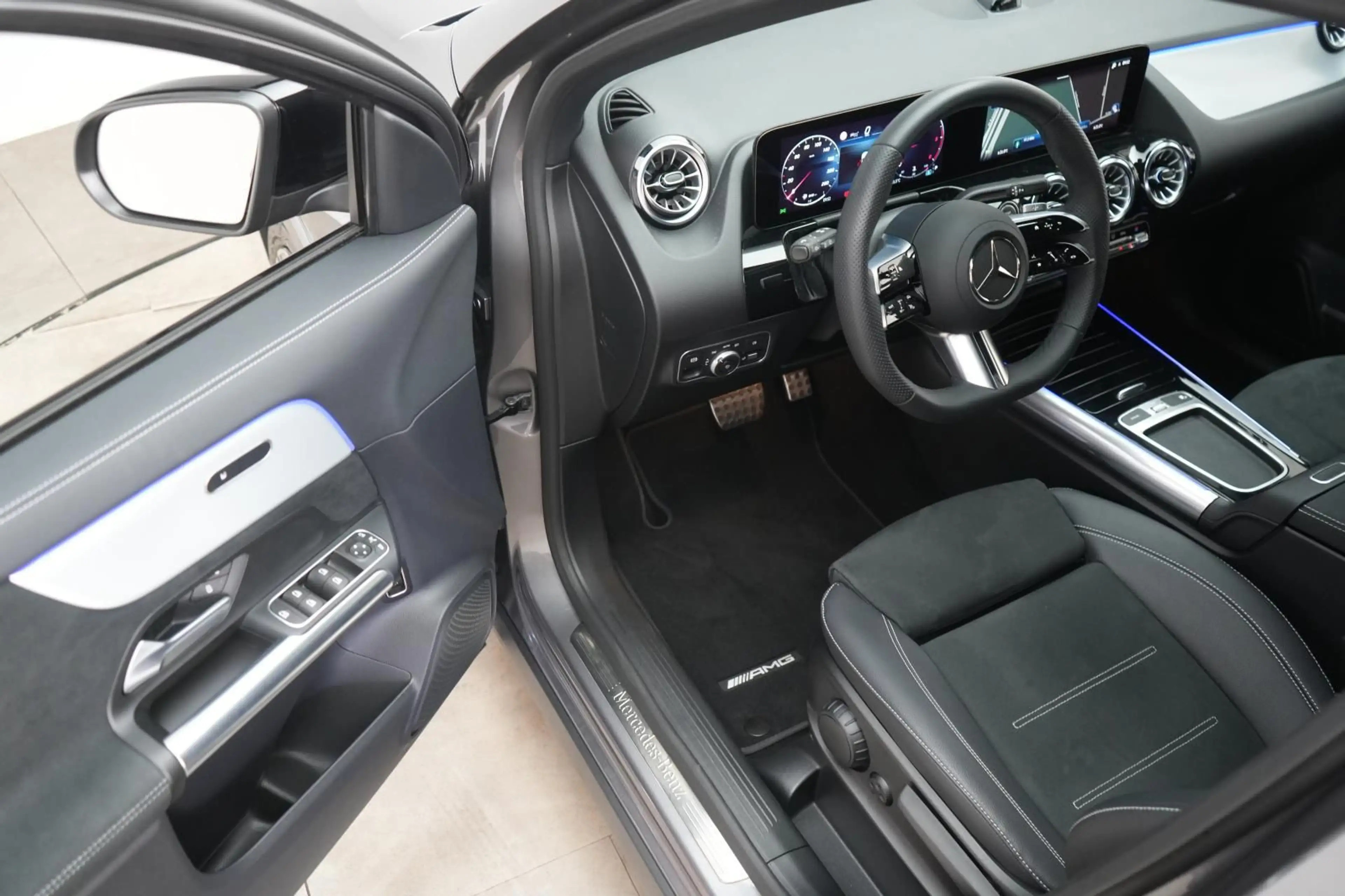 Mercedes-Benz GLA 200 d 8G-DCT AMG Line Advanced Plus Distroni — photo 13