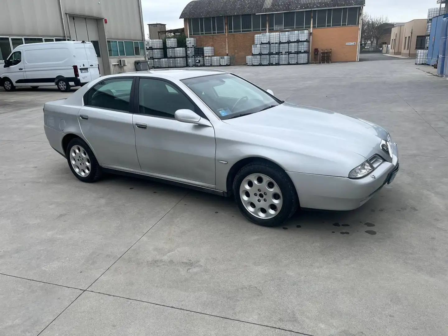 Alfa Romeo 166 166 2.4 jtd Distinctive 140cv Plateado - 1