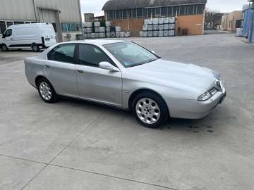 166 2.4 jtd Distinctive 140cv