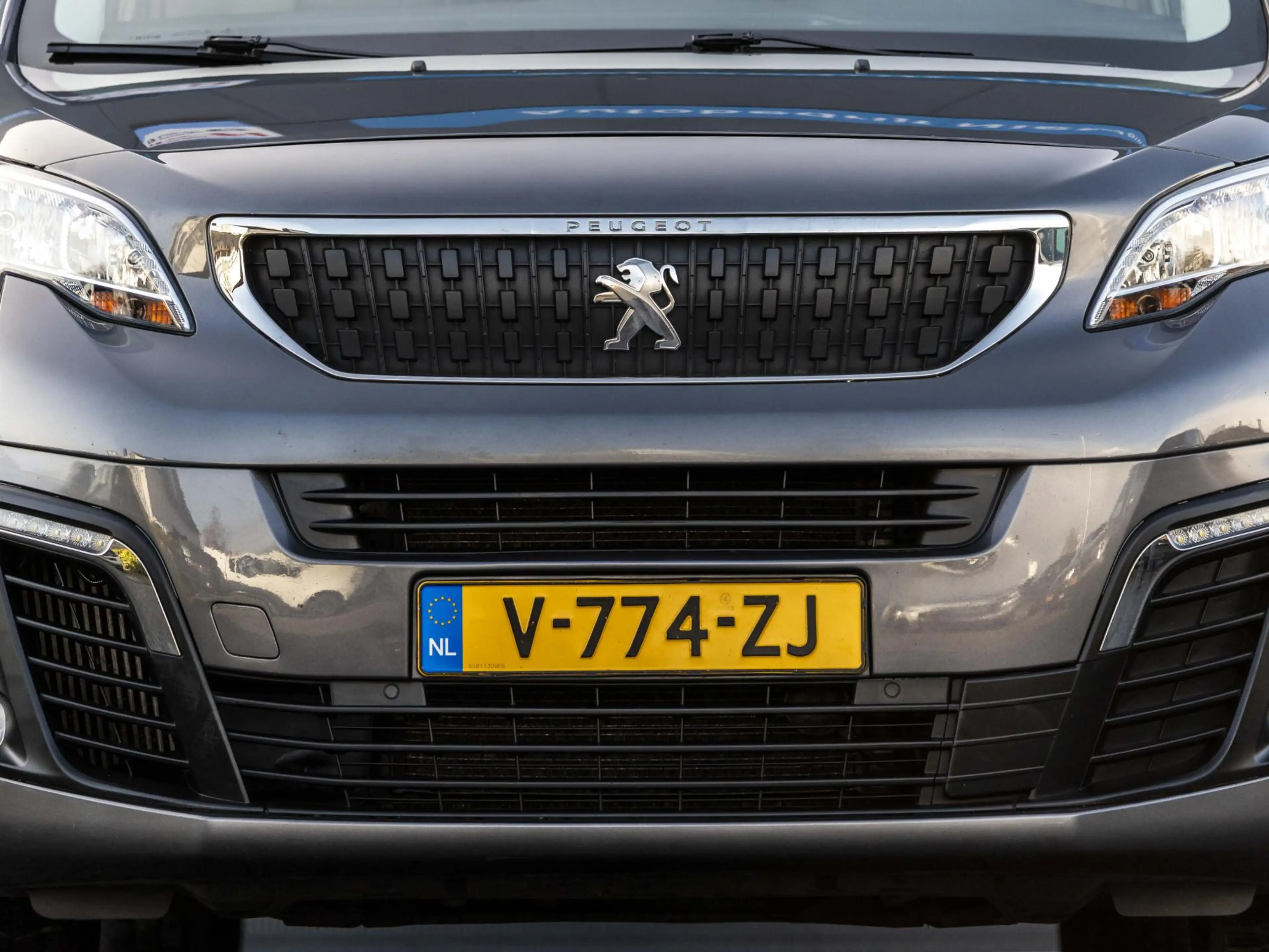 Peugeot Expert 231L 2.0 BlueHDI 180 Premium Pack Dubbele schuifde — photo 3