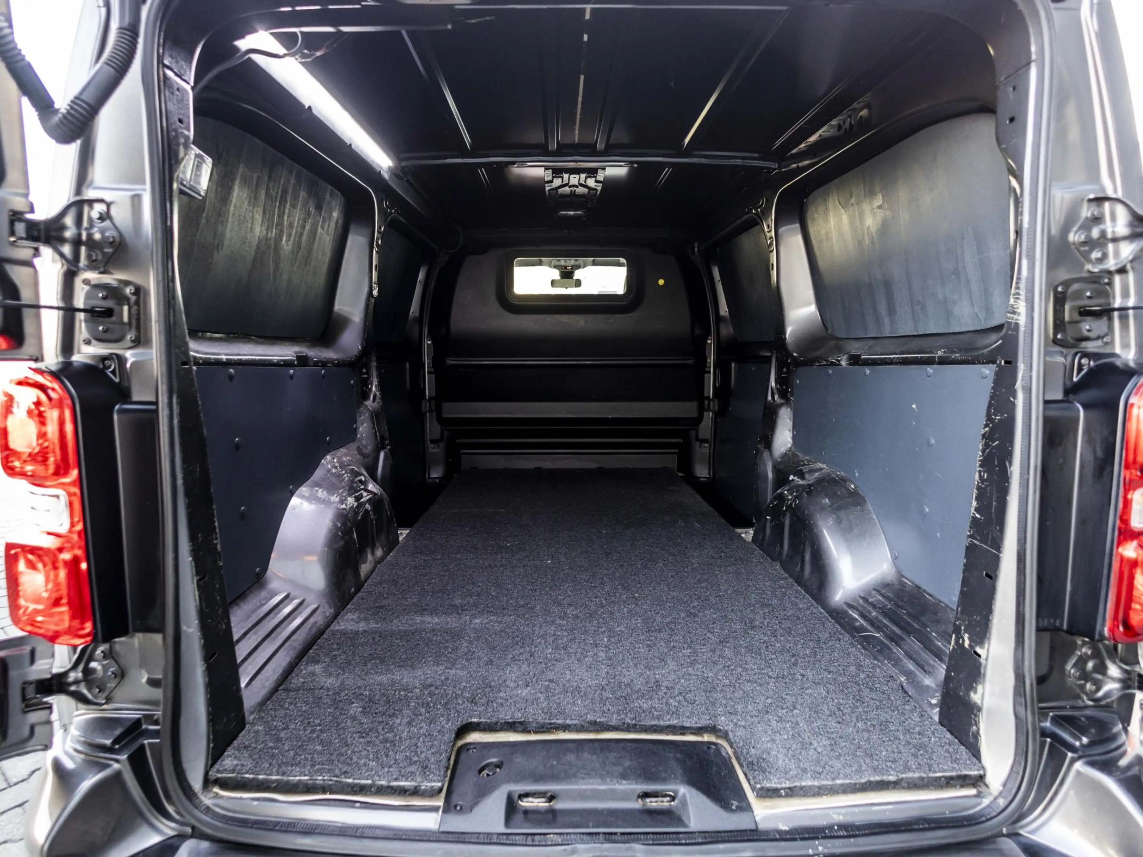 Peugeot Expert 231L 2.0 BlueHDI 180 Premium Pack Dubbele schuifde — photo 15