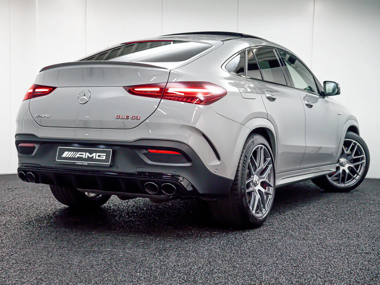 Mercedes-Benz GLE 53 AMG Coupé 4MATIC+ Hybrid | Premium Plus Šedá - 2