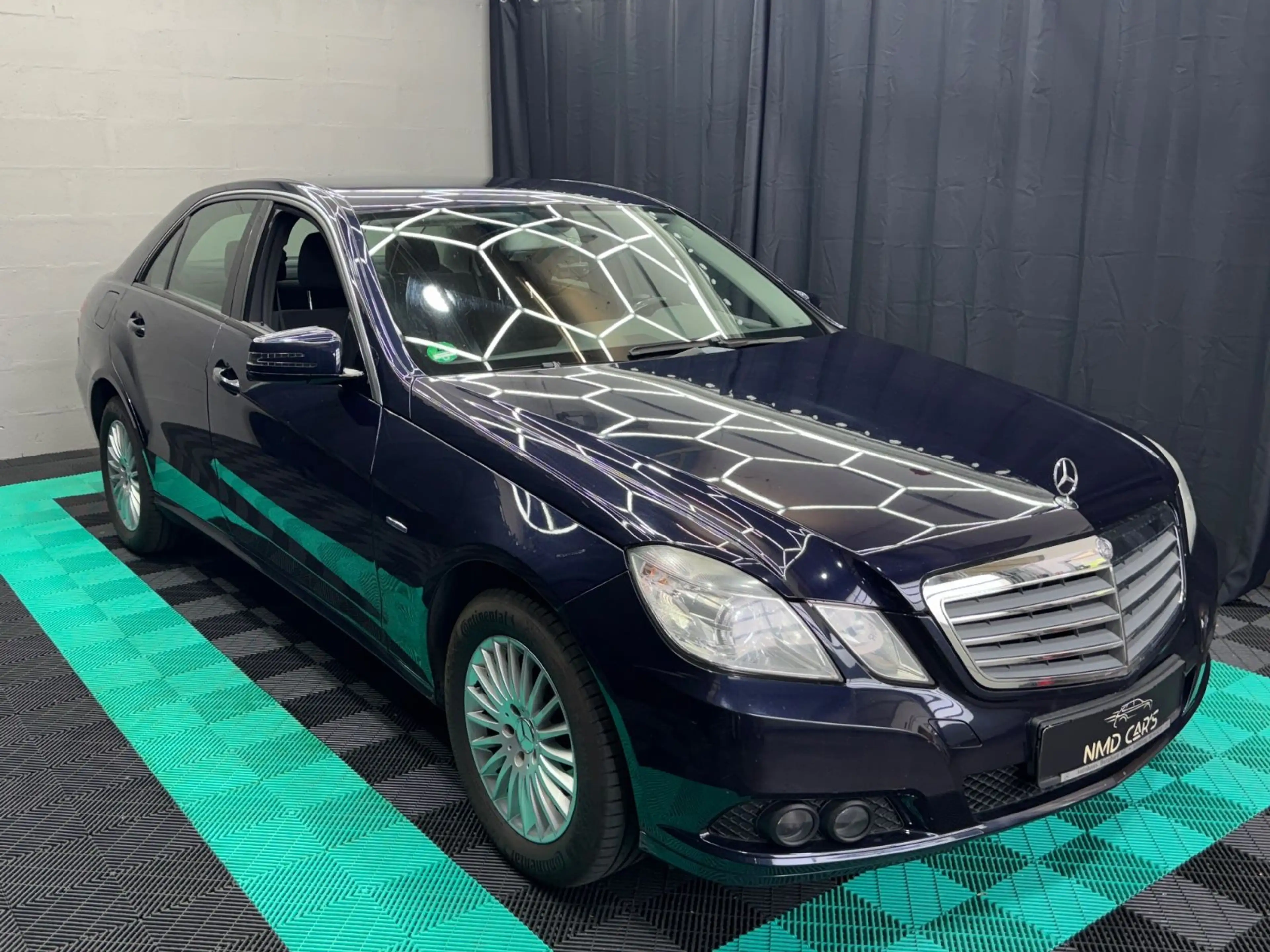 Mercedes-Benz E 250 E Limousine E 250 CGI BlueEfficiency — photo 5
