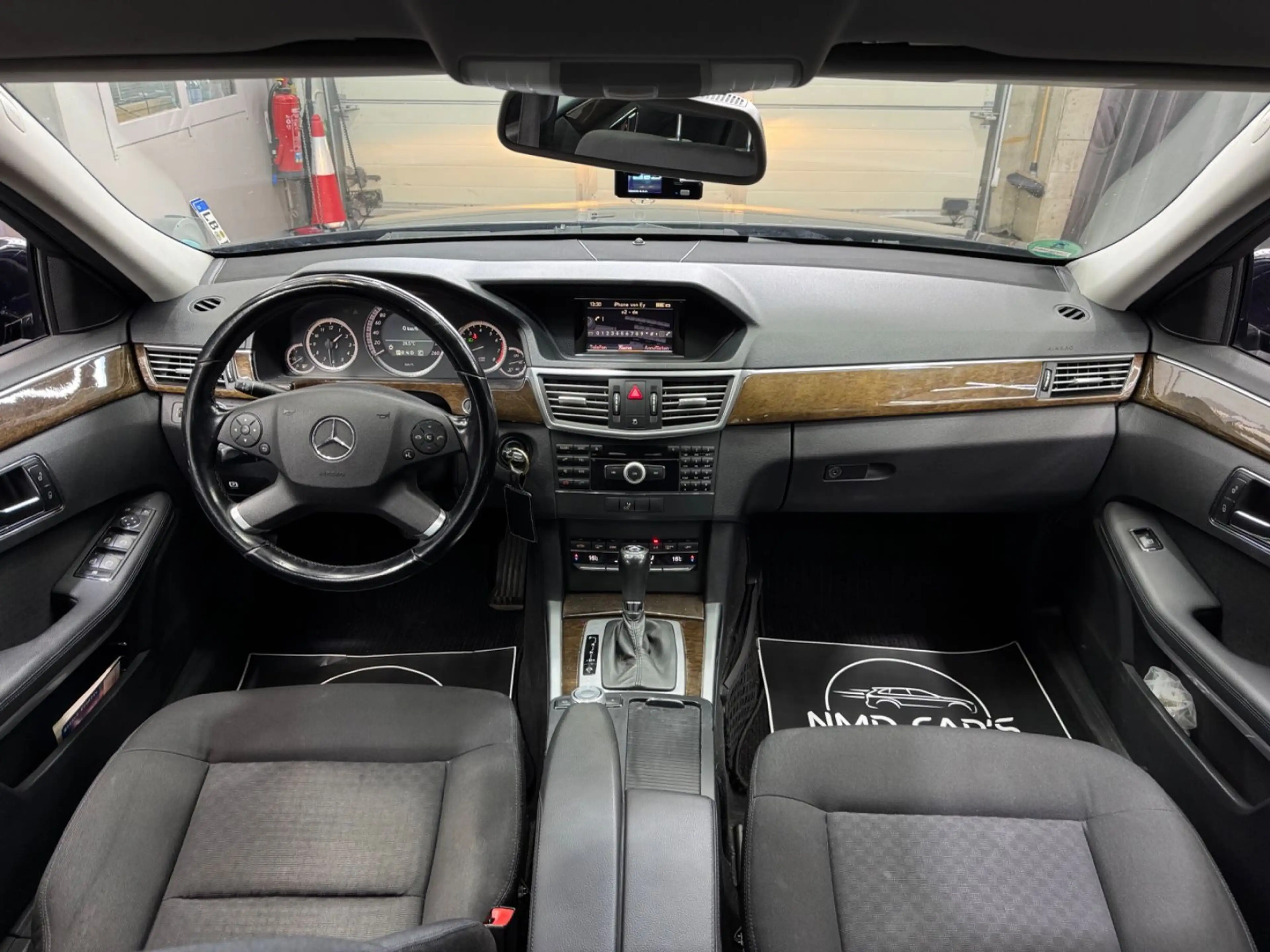 Mercedes-Benz E 250 E Limousine E 250 CGI BlueEfficiency — photo 14