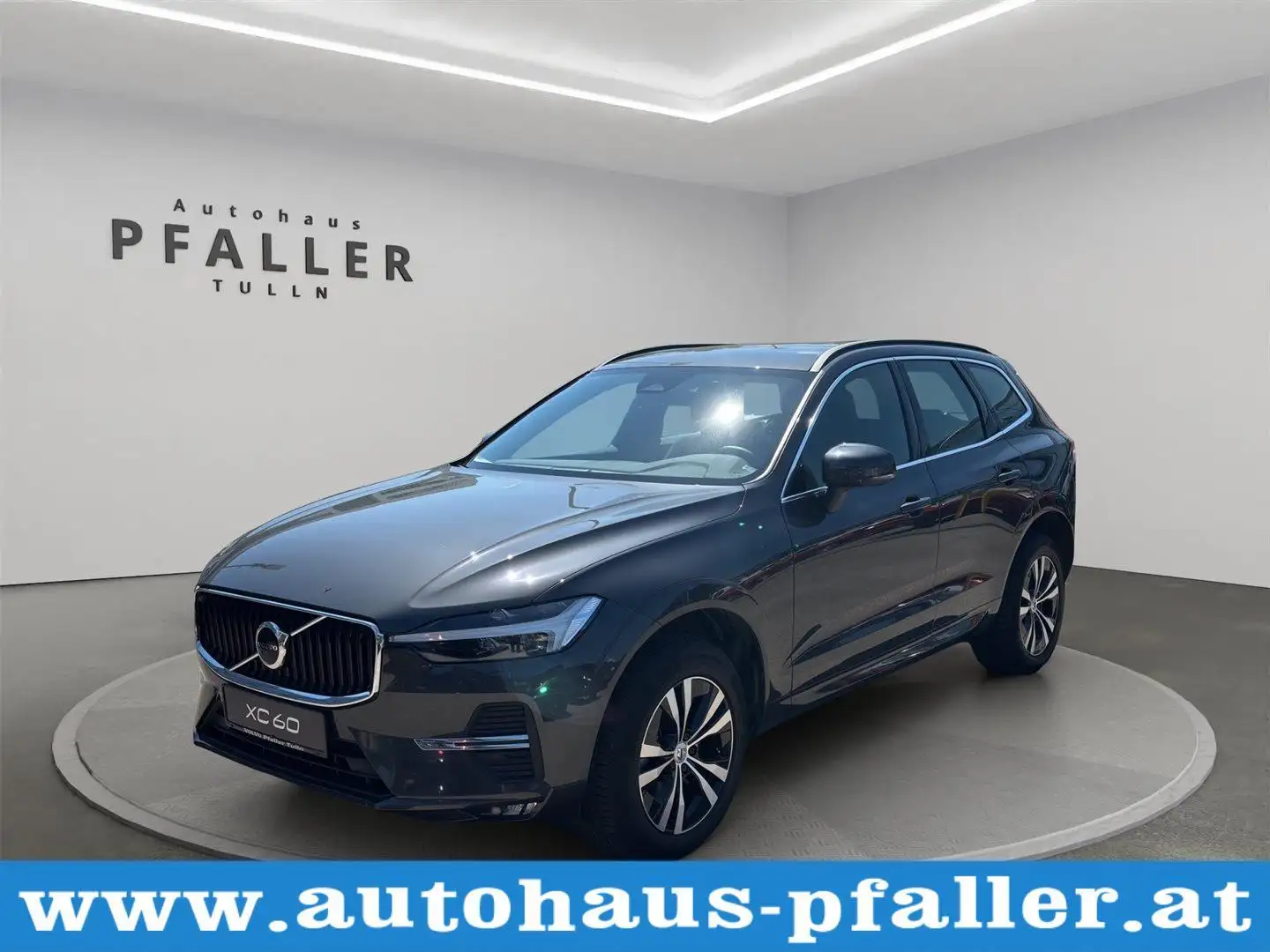 Volvo XC60 B4 Core AWD Geartronic Gris - 1