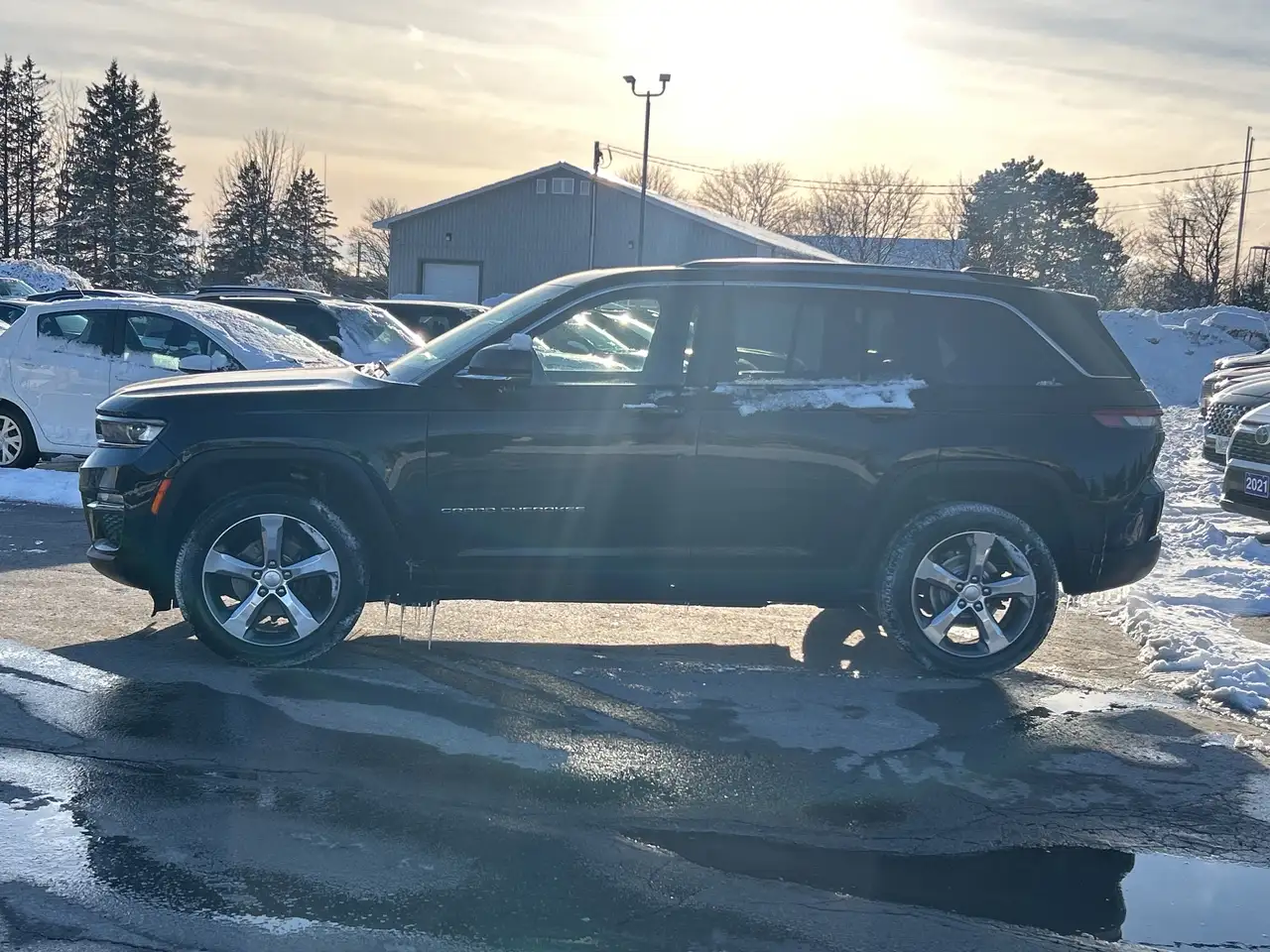 Jeep Grand Cherokee снимка Jeep Grand Cherokee