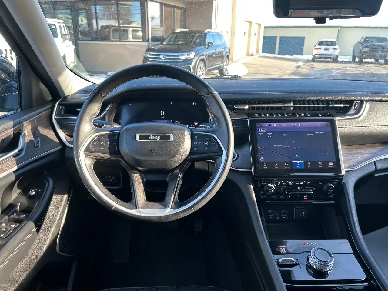 Jeep Grand Cherokee снимка Jeep Grand Cherokee