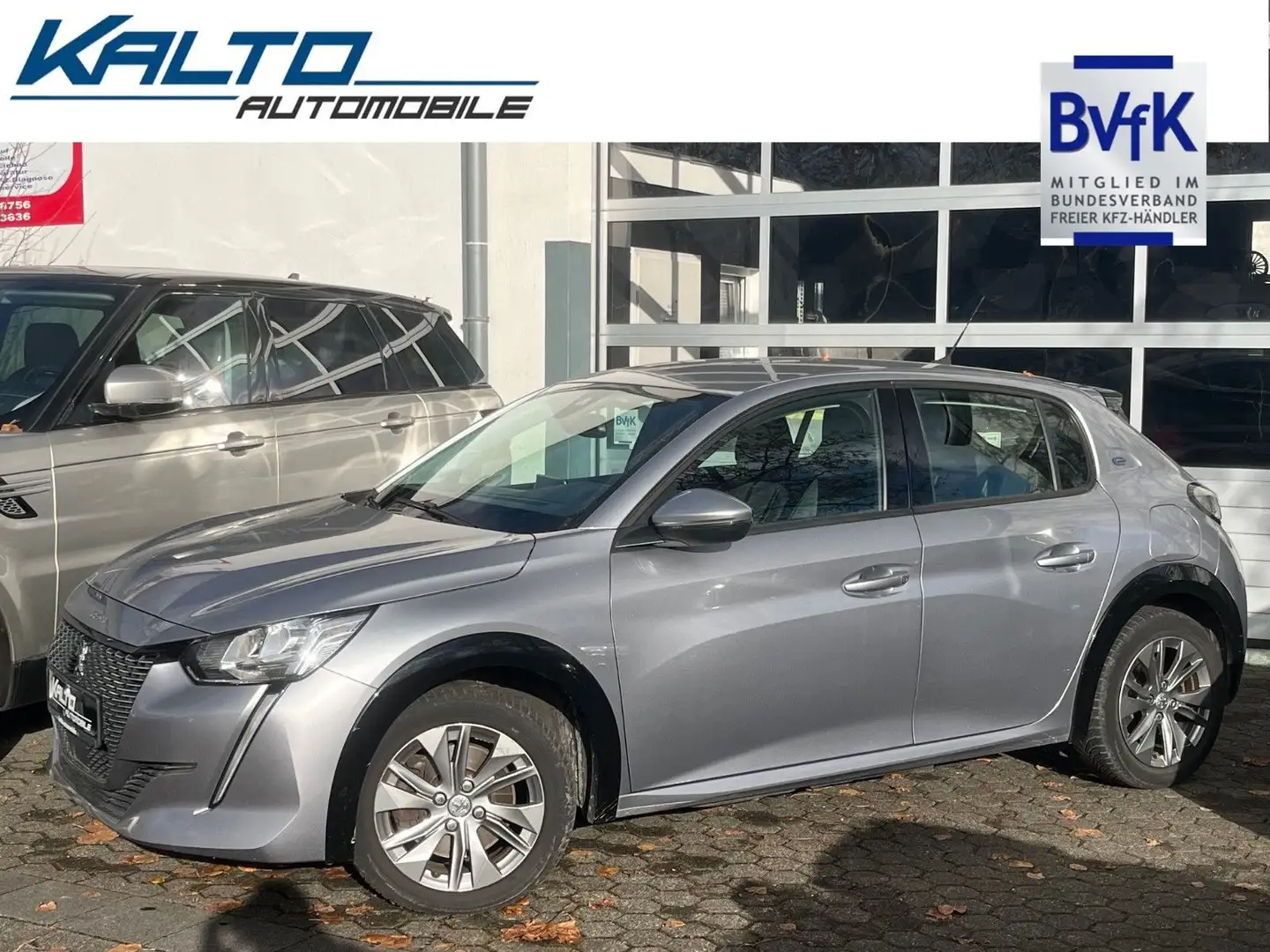 Peugeot 208 e-208 EV Allure 50 kWh  Teil-Leder,CarPlay,PDC Gris - 2