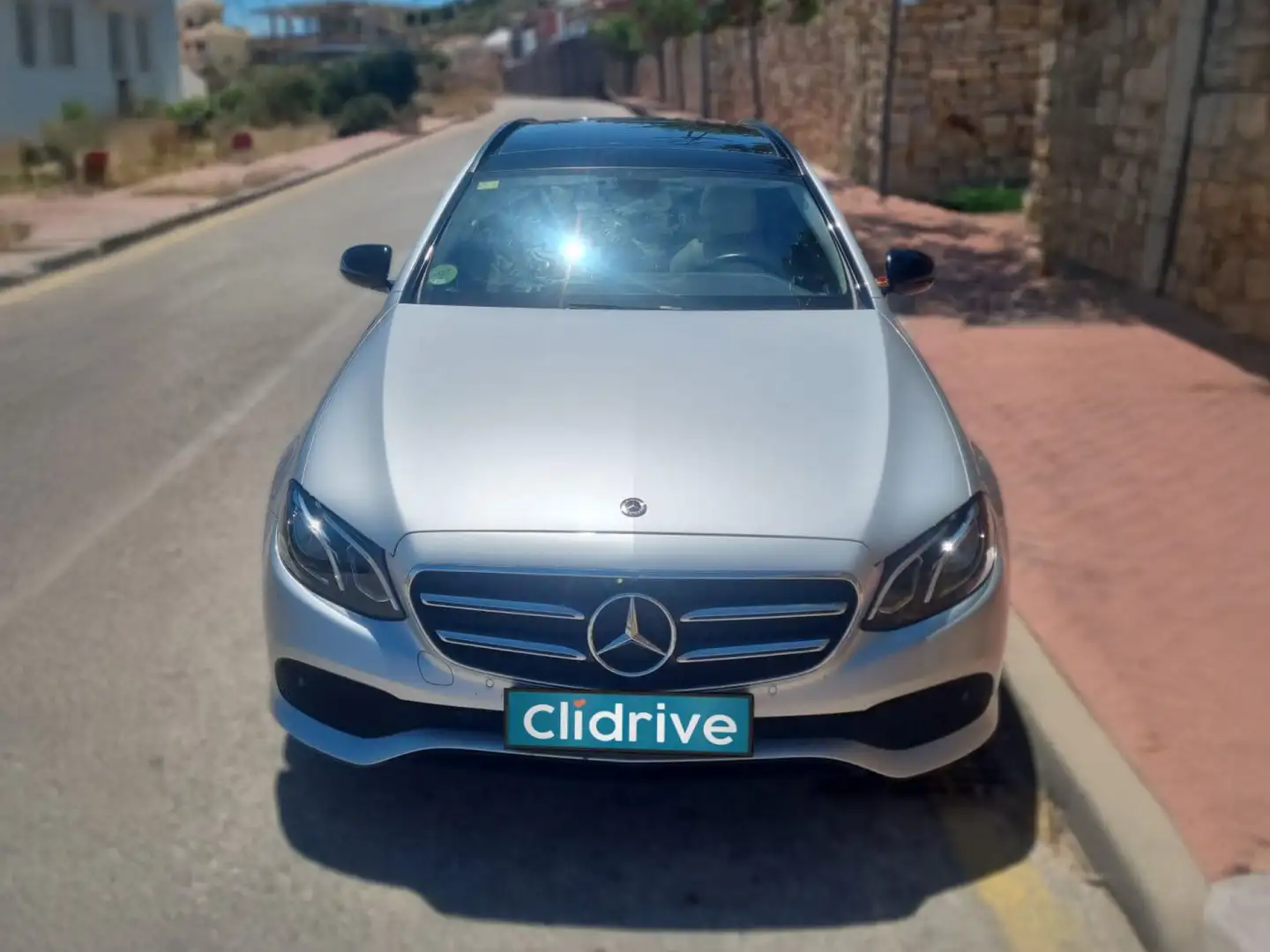 Mercedes-Benz E 220 d Estate Gris - 2