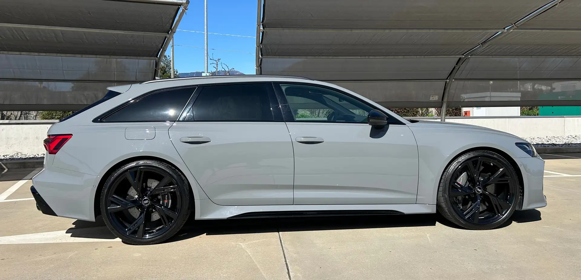 Audi RS6 A6 V 2018 Avant Avant 4.0 mhev quattro tiptronic Grigio - 1