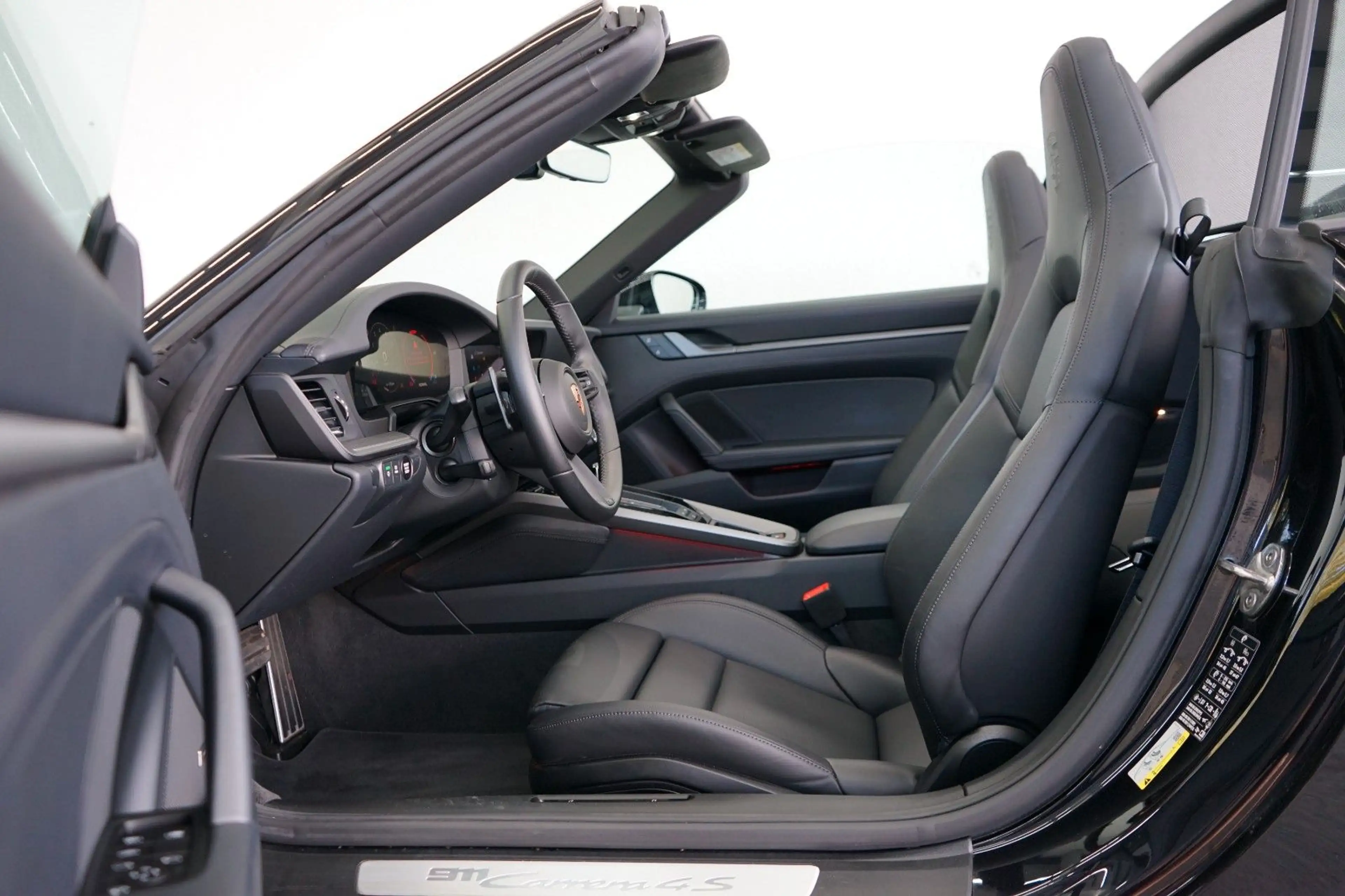 Porsche 992 .2 911 Carrera 4S Cabriolet/SpAbgas/Bose/21z — photo 24