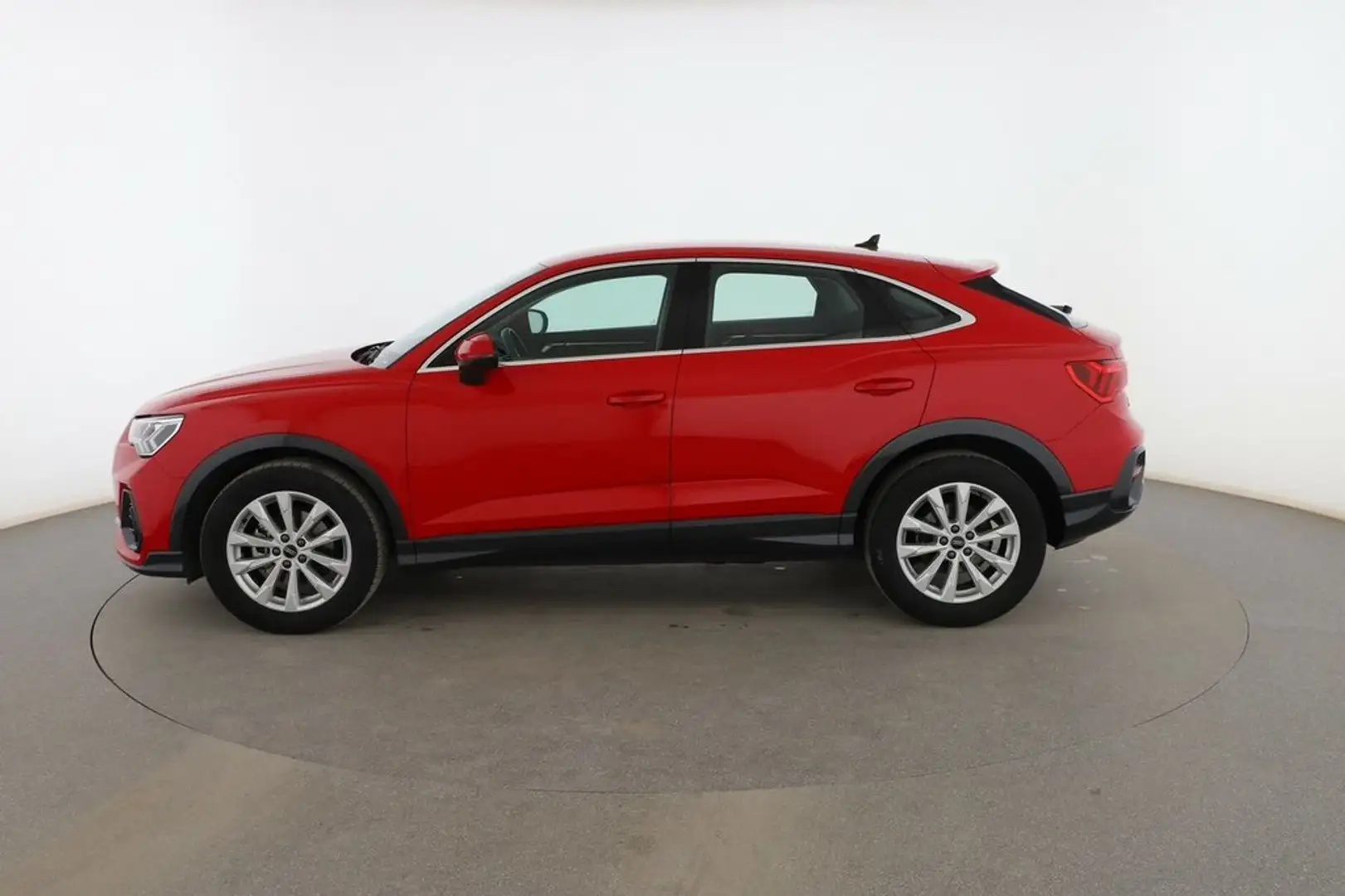 Audi Q3 35 TDI Rouge - 2