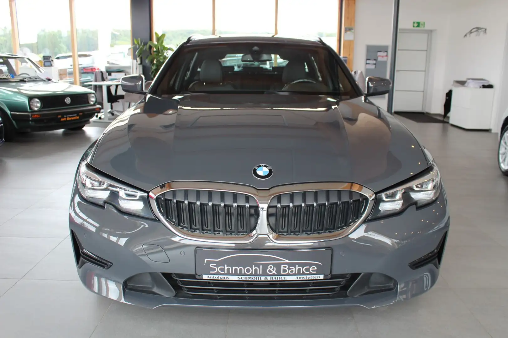 BMW 320 d Touring xDrive Advantage Grigio - 2
