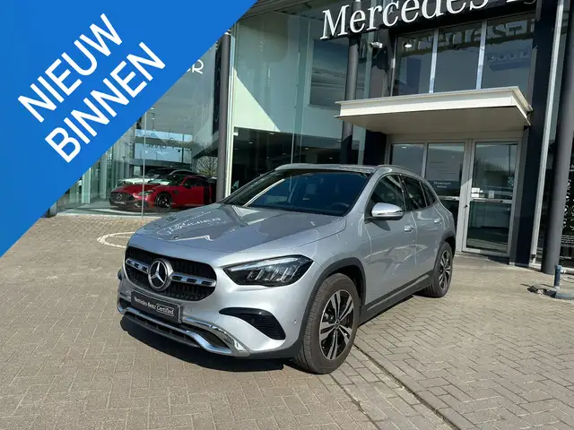 Mercedes-Benz GLA 180 GLA Business Line
