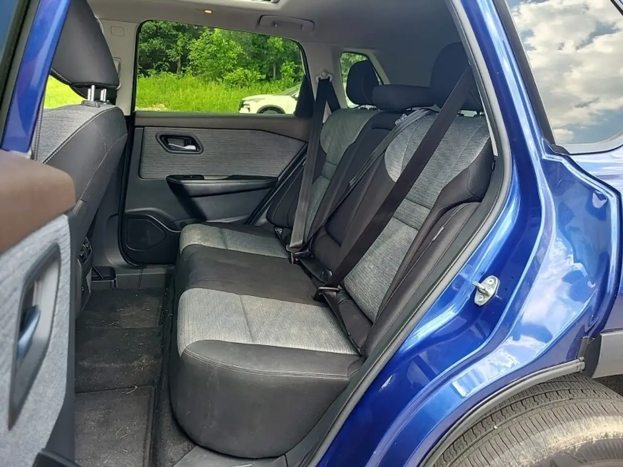 Nissan Rogue снимка Nissan Rogue