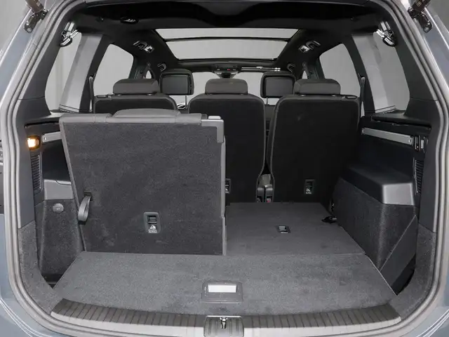 Volkswagen Touran view 8
