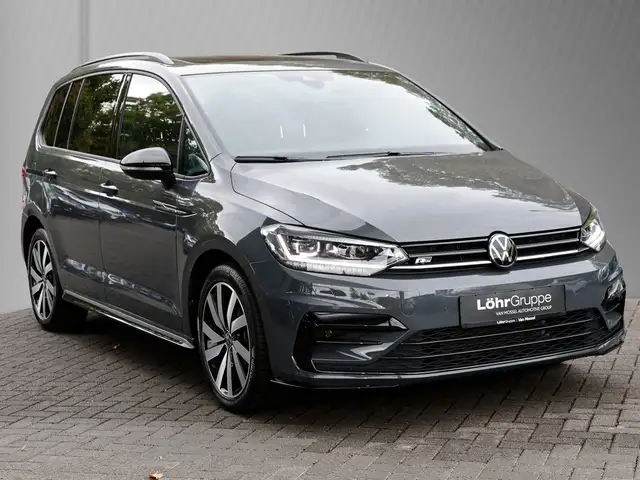 Volkswagen Touran view 5