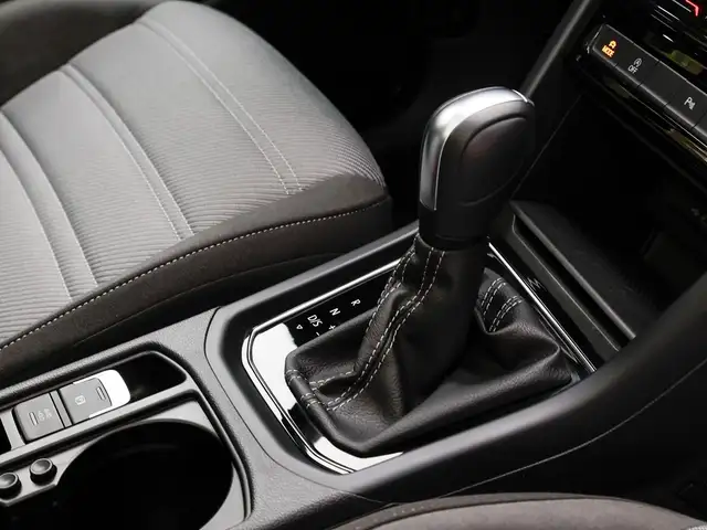Volkswagen Touran view 11